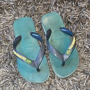 Havaianas Teal and Navy Flip Flops sandals size 13/1 kids